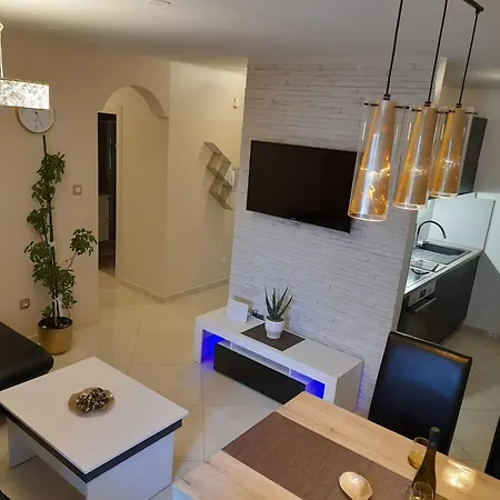 Apartment Lea *